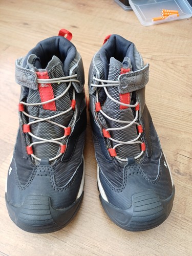 Quechua waterproof walking - waterproof,