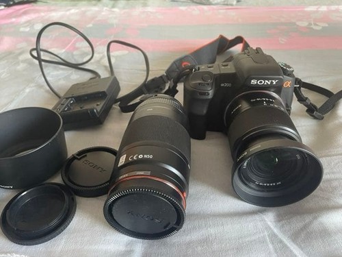 Sony a200 mirrorless camera - sony,