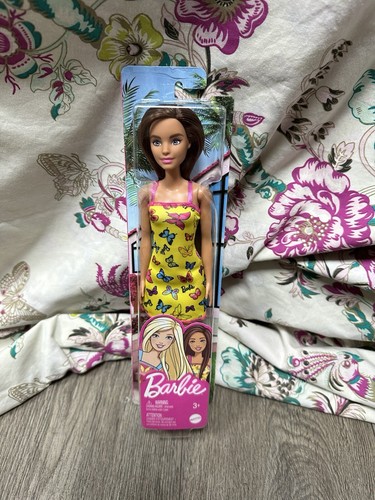 Barbie doll brunette new - barbie,