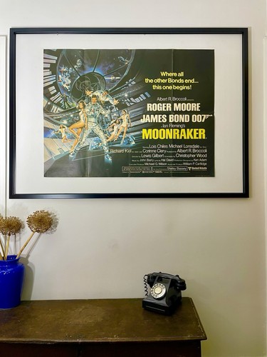 Moonraker vintage james bond - vintage,