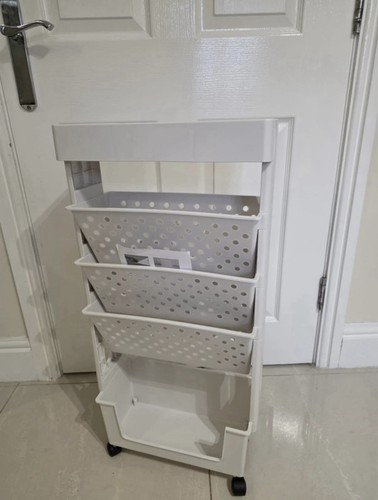 Movable bookshelf cart holder - movable,