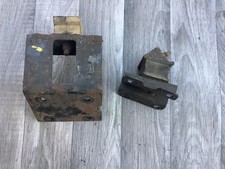 Land Rover 300 tdi discovery R380 gearbox mounting brackets