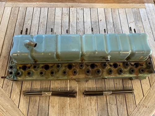 Cylinder head off perkins - cylinder,