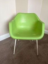 hille ‘Robin Day Design’ Lime Green Plastic Retro Chair