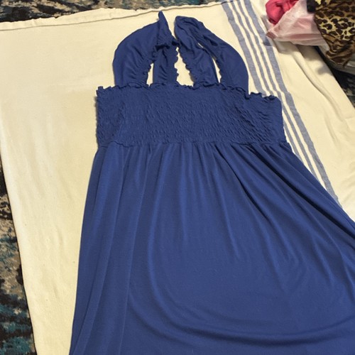 Women blue solid sleeveless - blue,