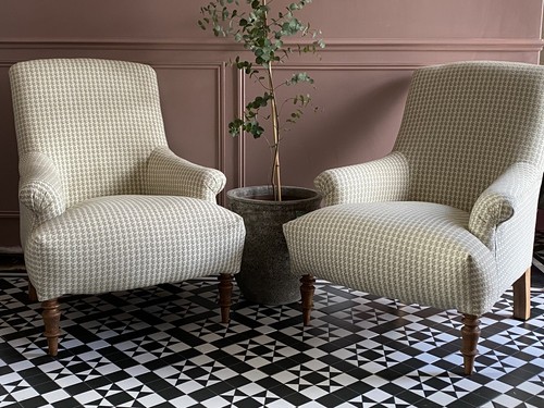 Stunning pair hand made - hand,