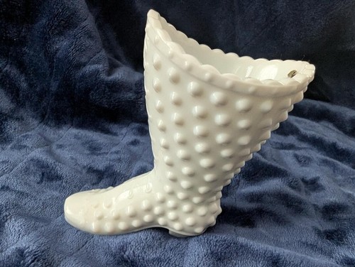 Fenton hobnail white milk - hobnail,