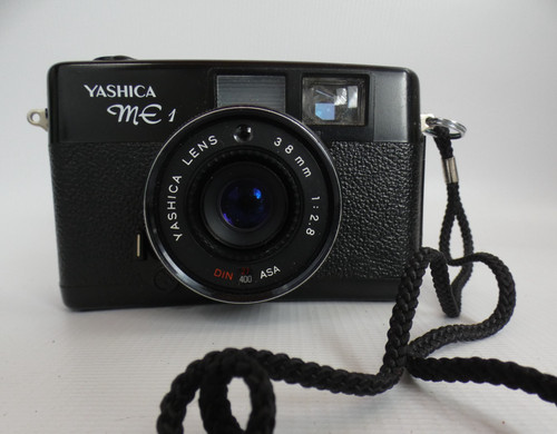 Yashica 35mm compact film - me-1,
