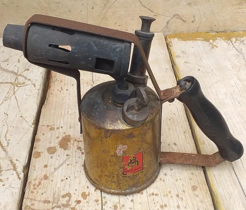 Vintage heathware brass - rm,