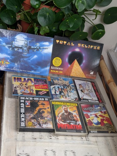 Vintage amstrad computer - amstrad,