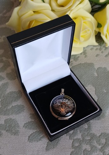 Vintage art deco design locket - vintage,