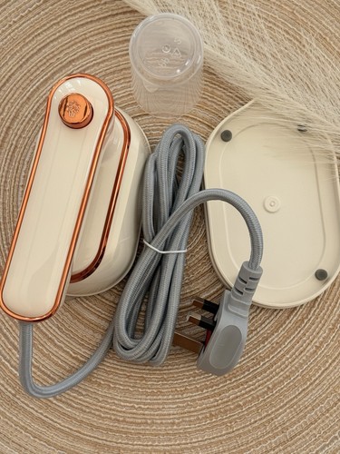 Mini portable steam iron - mini,