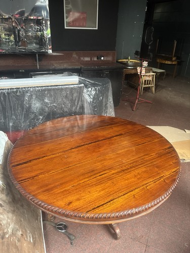 Round brown wooden - round,