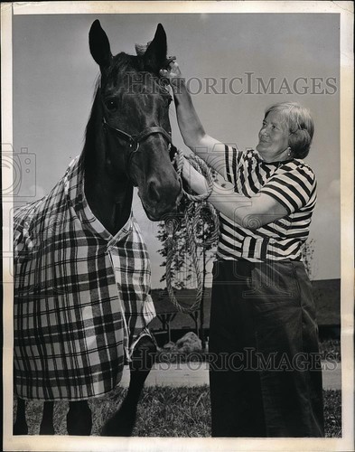 1943 press photo mrs sinclair - press,