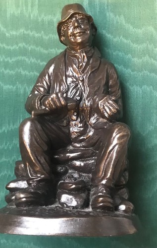 Statue cast metal old - old, man