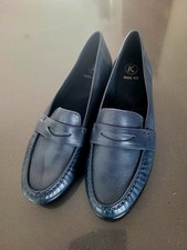 NEW CLARKS K SHOES NAVY BLUE LOAFERS SOFT LEATHER SIZE 6 normal marked WIDE FIT