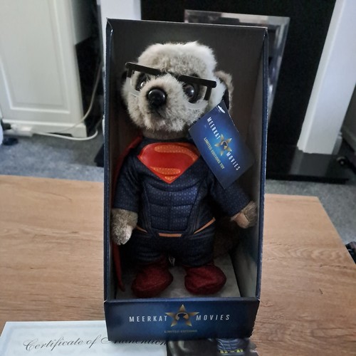 Meerkat toy sergei superman - sergei, as
