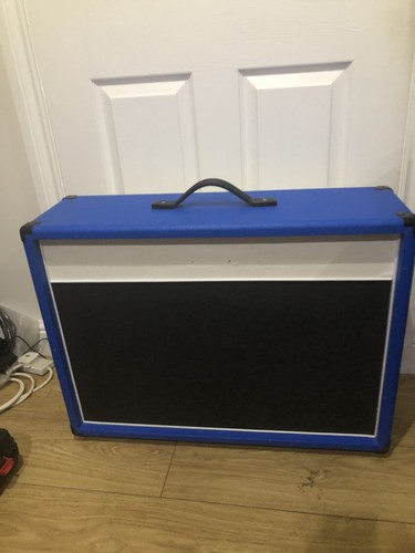 Guitar speaker cabinet 2x12 - guitar,