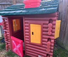 Little Tikes outdoor log cabin