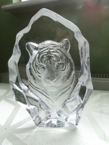 Crystal clear collectables - crystal,