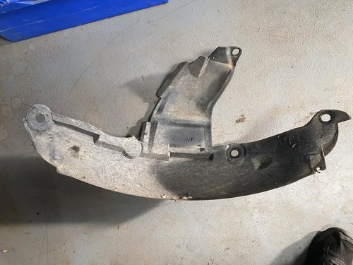 Front wheel arch liner plastic