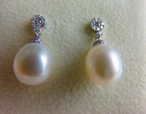 Diamond pearl dangling - pearl,