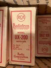 Antique 1920s Radio UX-200