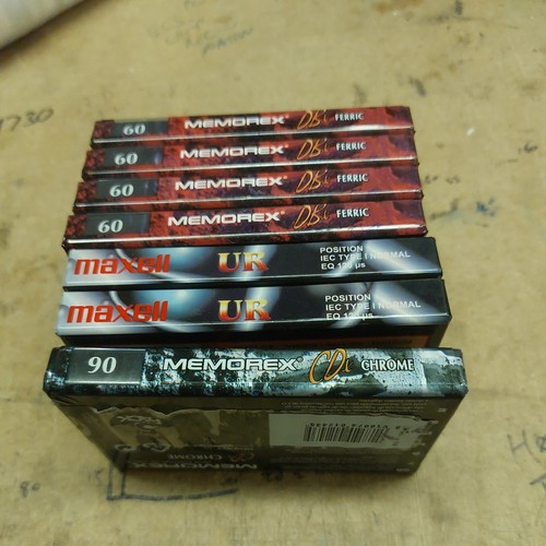 Mixed lot maxell ur90 - mixed, 2