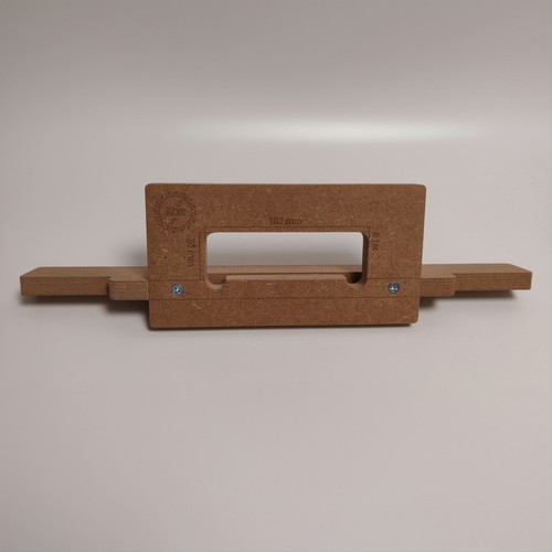 Door hinge jig - hinge, router