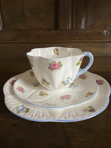 Shelly tea cup trio rose - shelly,