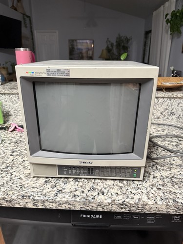 Sony trinitron pvm 1343md - pvm-1343md, 13"