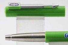 Vintage parker vector fountain - vector,