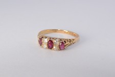 18ct Yellow Gold Ruby &