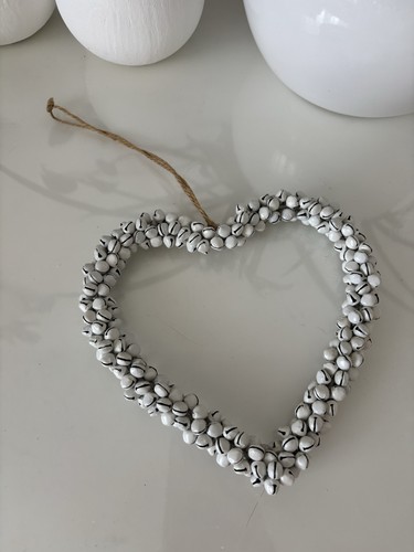 White heart wall - wall, hanging