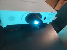 Projector christie good - christie,