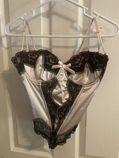 Marilyn Monroe Intimates Crème/black Corset 36D