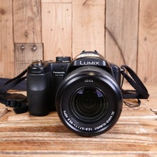 Panasonic Lumix DMC-FZ30 Camera and Charger- Faulty - Spares or Repair