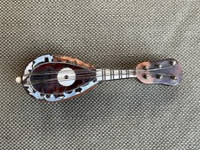 VINTAGE FAUX TORTOISESHELL MOTHER OF PEARL MINIATURE LUTE MANDOLIN METAL STRINGS