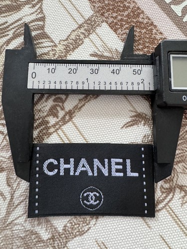 Genuine vintage chanel - vintage, label