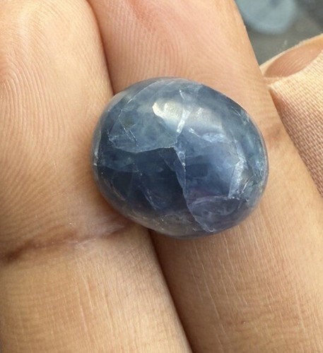 Natural blue sapphire - blue,