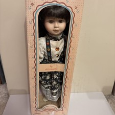 LEONARDO COLLECTION PORCELAIN DOLL Lorraine LP9061 HandPainted Collectable BOXED