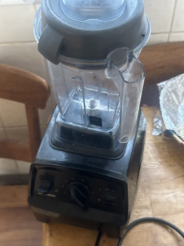 Vitamix e310 explorian blender - vitamix,