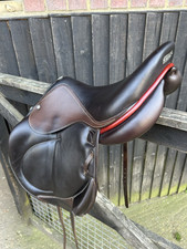 Brown Childeric 2021 jump saddle CFMP 17 inch with red piping/trim