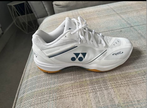 Yonex power cushion 65z4 - power,