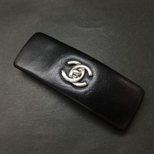 EGA CHANEL CC Logo Leather