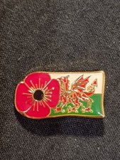 Welsh Dragon Poppy badge -