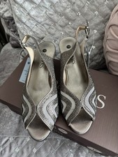 New, paver’s Size 4 evening Sandals. With Tags and box Wide Fit. Colour Pewter.
