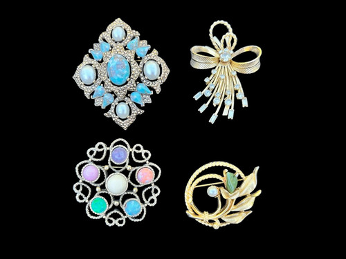 Sarah coventry brooch - sarah, lot