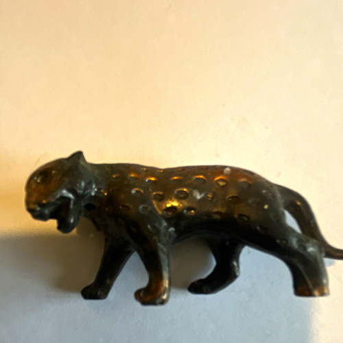 Black metal big cat figurine - black,
