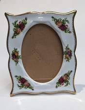 Royal Albert Old Country Roses Photo Frame - Takes a 5 x 4" photo - 6.5 x 5.5"